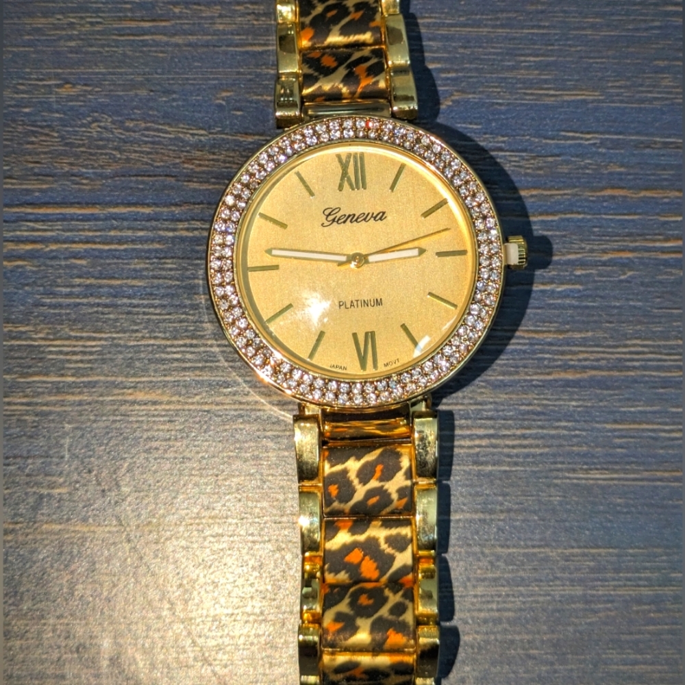 Gold Leopard Fashion Watch
